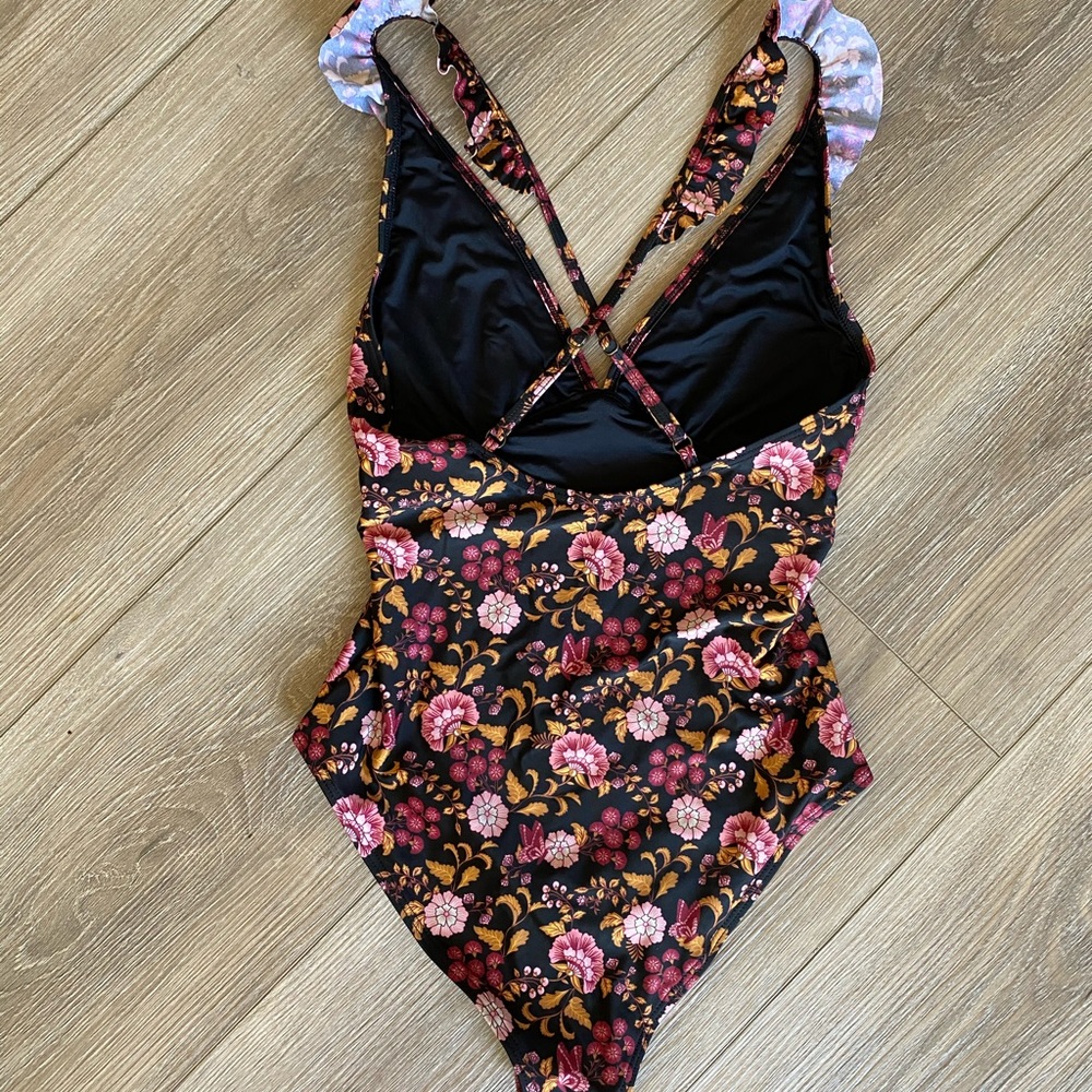 FLORAL ONE PIECE - Picture 7 of 9
